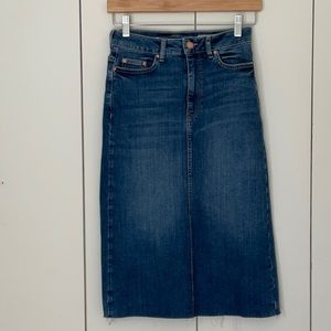 Marks & Spencer denim skirt Sz 4